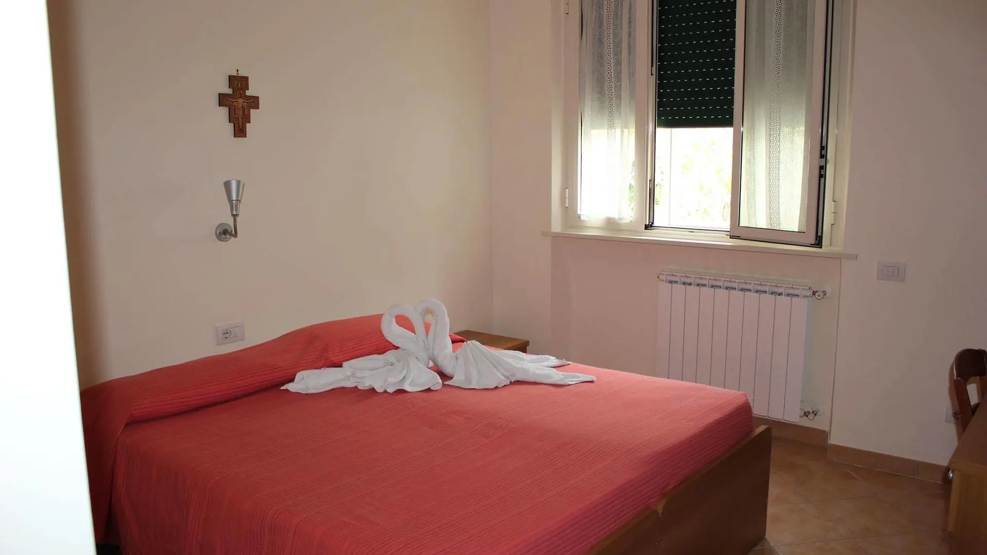 *** Guest house Casa Per Ferie Beato Rosaz Hotel Rome Italy